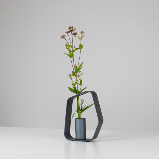 Flower Vase "Sasae"
