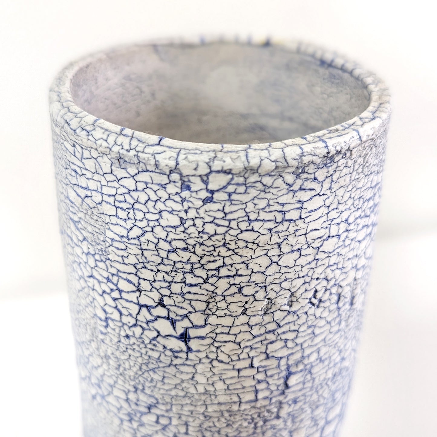 Vase "White Earth" - By Emotion International