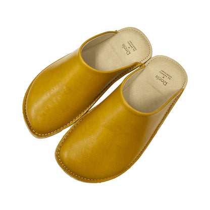 Room shoes "REELA" in Gloss Leather Mustard