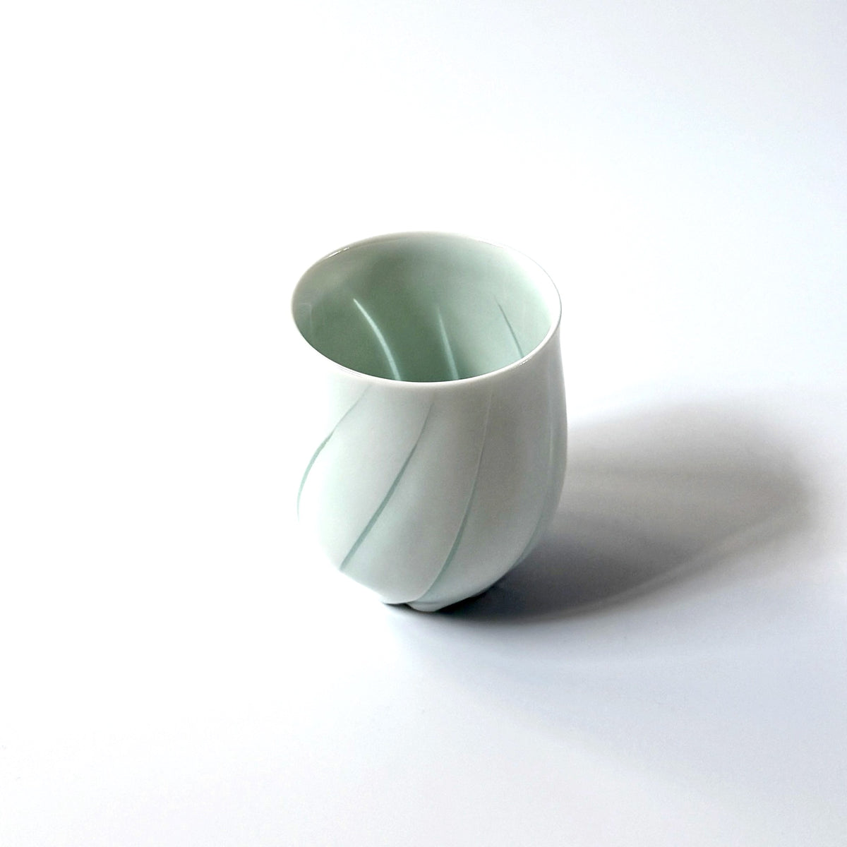 Hiroshi Taruta Seto Slim Porcelain Tea Cup<br>Style 2: φ 6.5 × H 8 cm