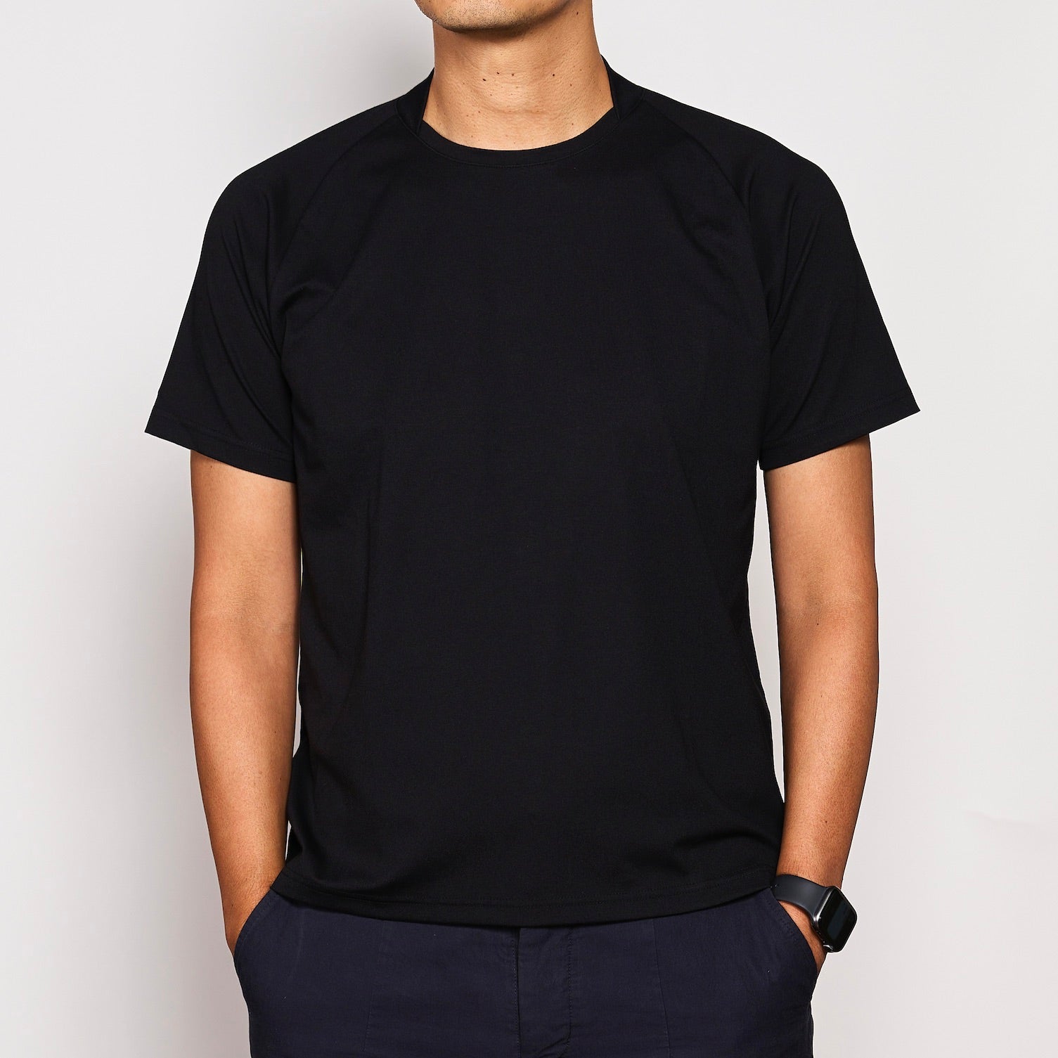 Size M / Model height: 180 cm (5'11")