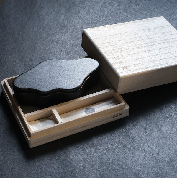 Preserved Flower Art Piece "Zen"