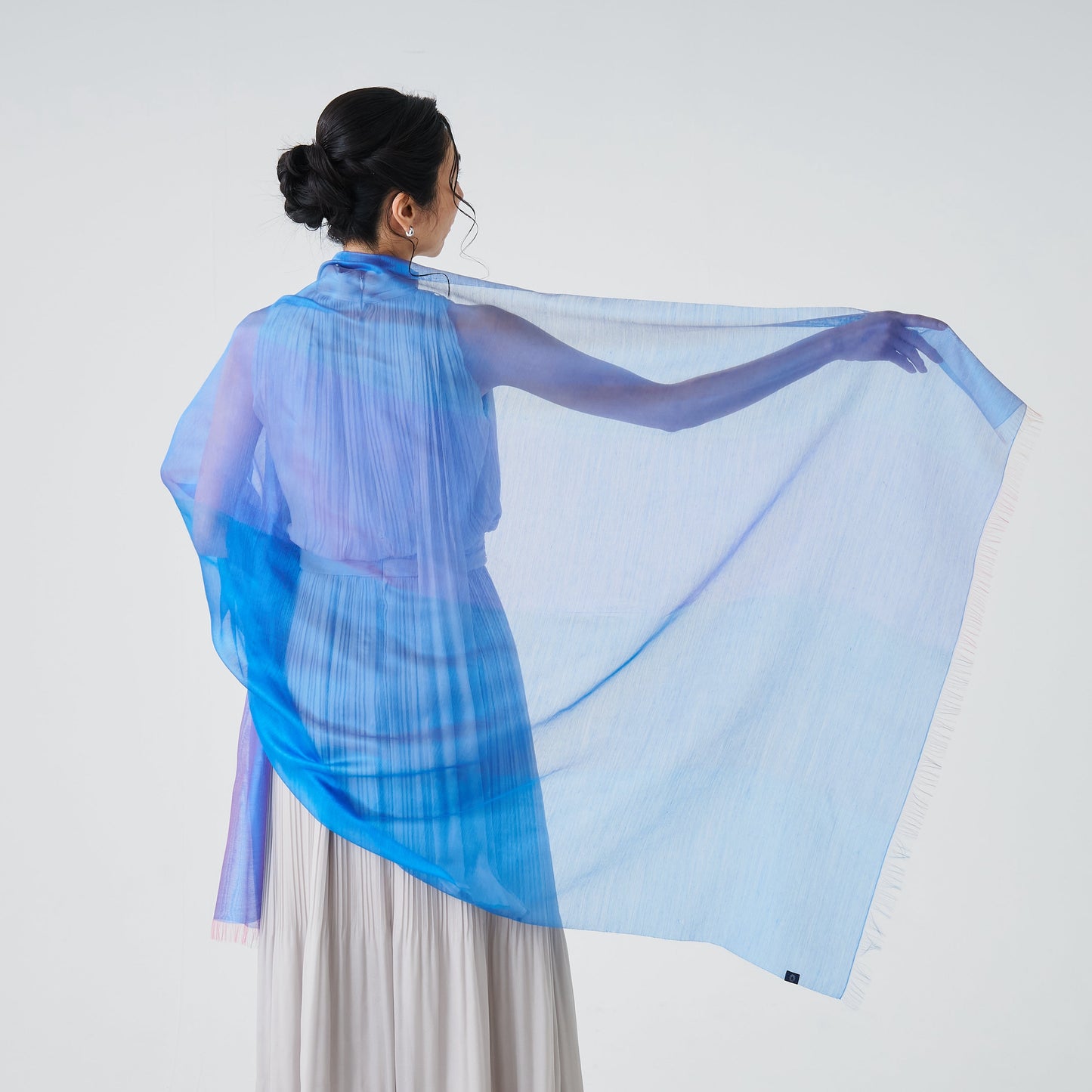 Ultra-Fine Silk Cashmere Stole "Gokusai"　