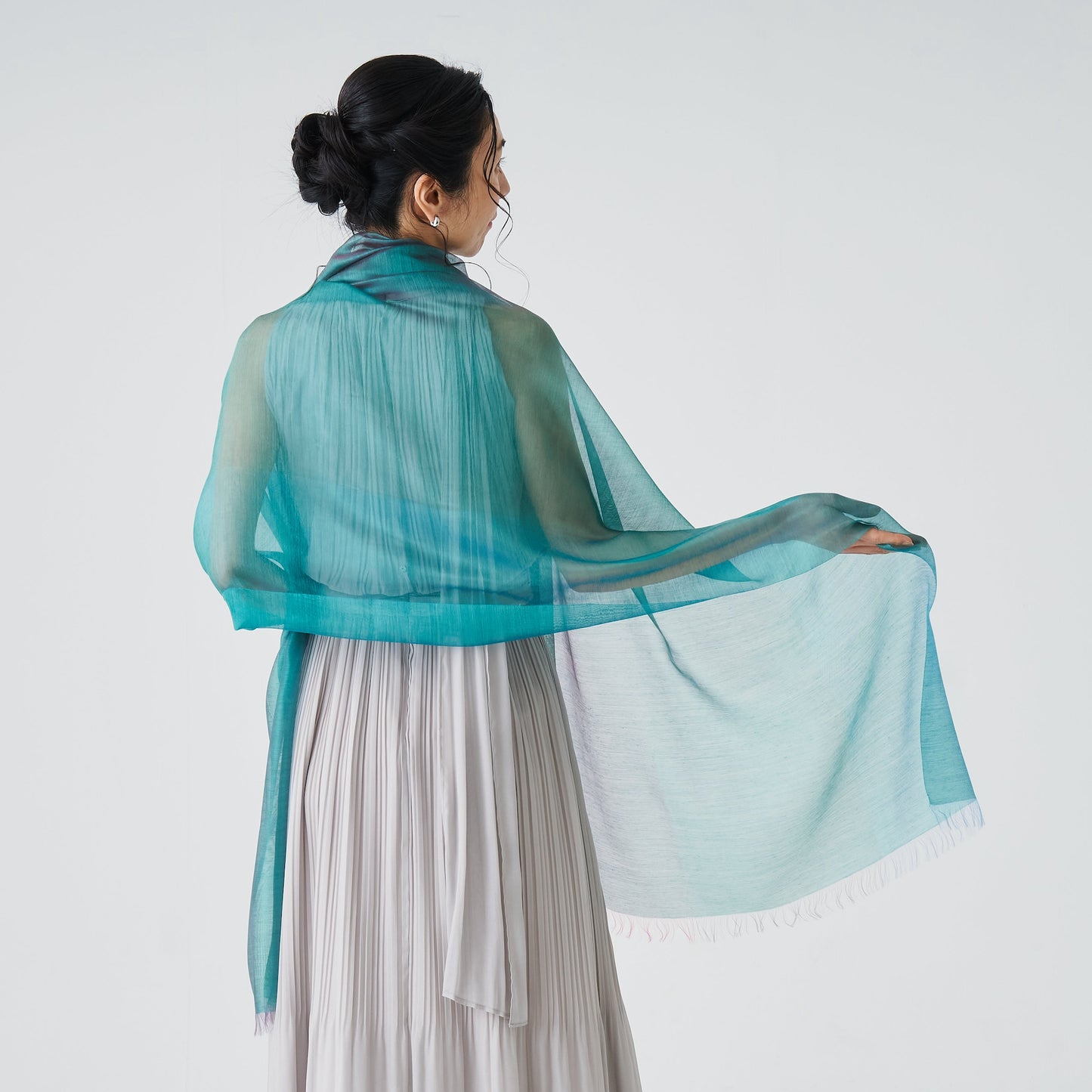 Ultra-Fine Silk Cashmere Stole "Gokusai"　