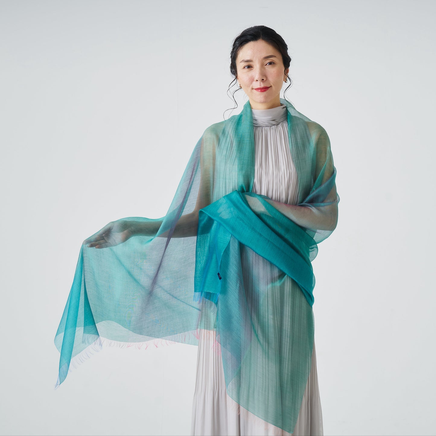 Ultra-Fine Silk Cashmere Stole "Gokusai"　