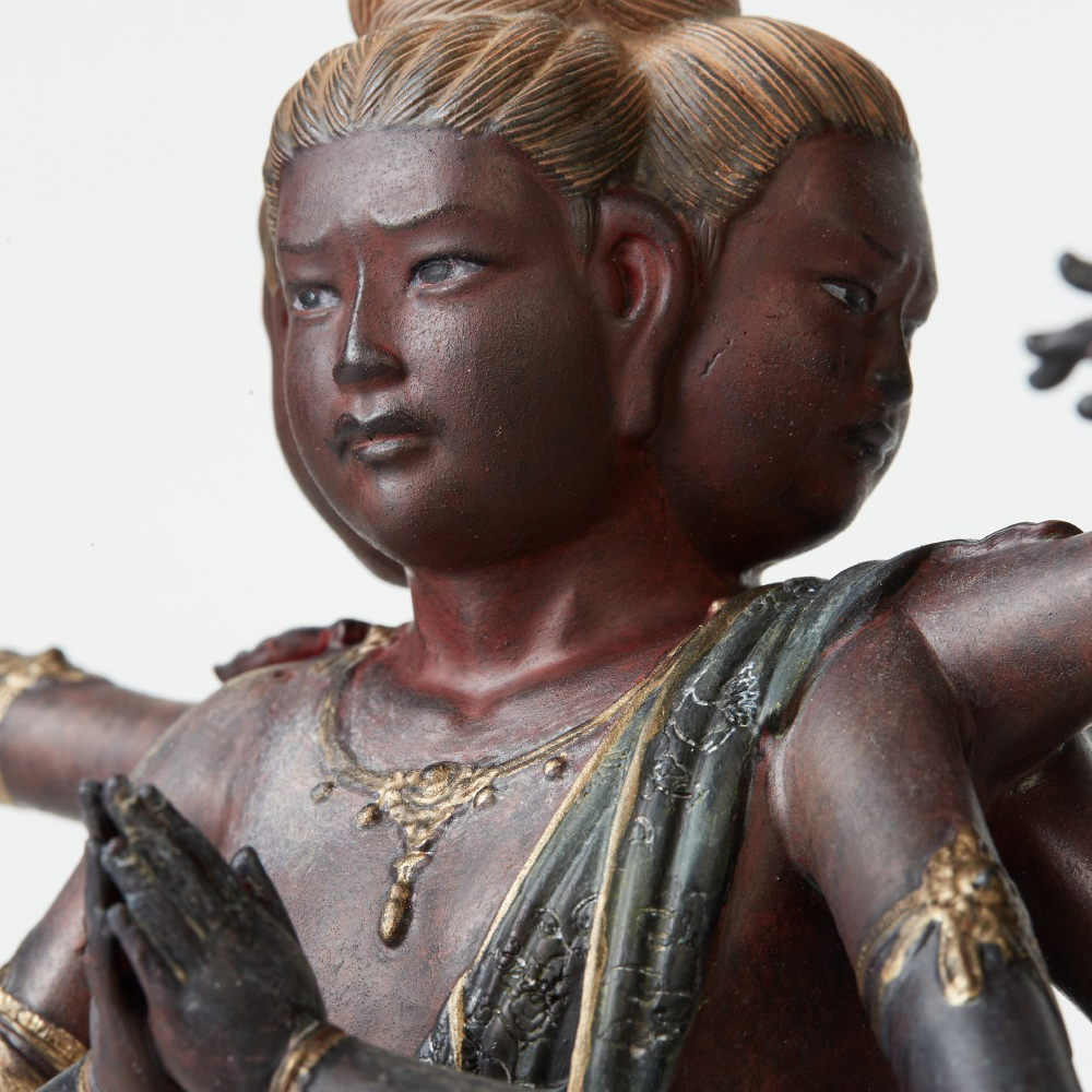 M (standard) approx. 325 (H) × 195 (W) × 105 (D) mm / 1.2kg (12.8 ×7.7 × 4.1 in / 2.6 lb)