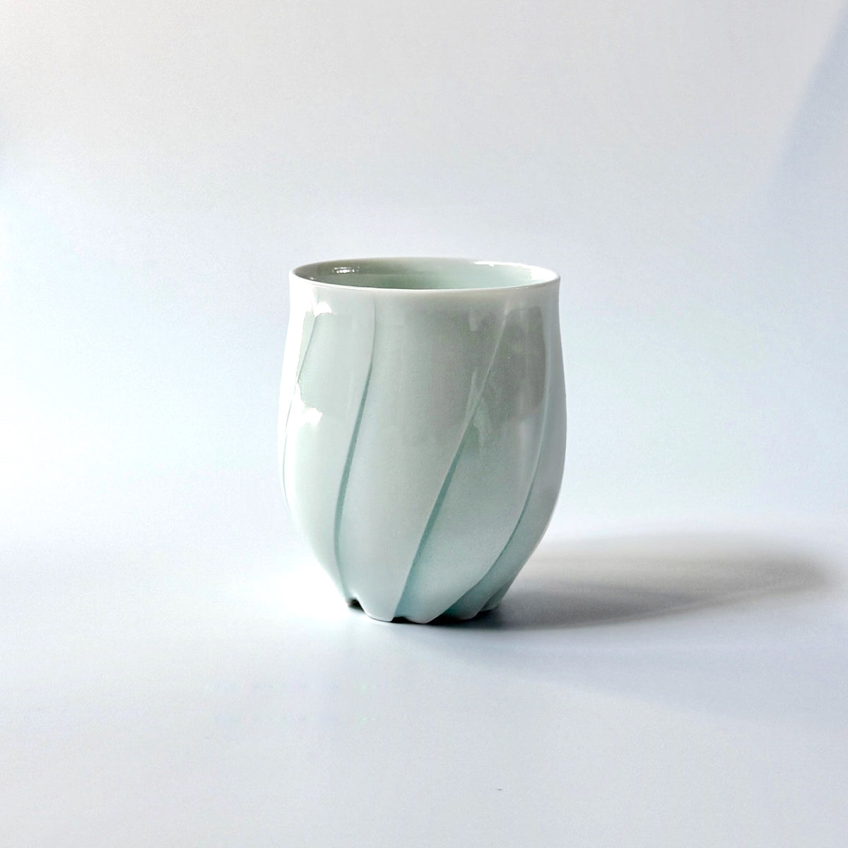 Hiroshi Taruta Seto Slim Porcelain Tea Cup<br>Style 3: φ 6.5 × H 8 cm