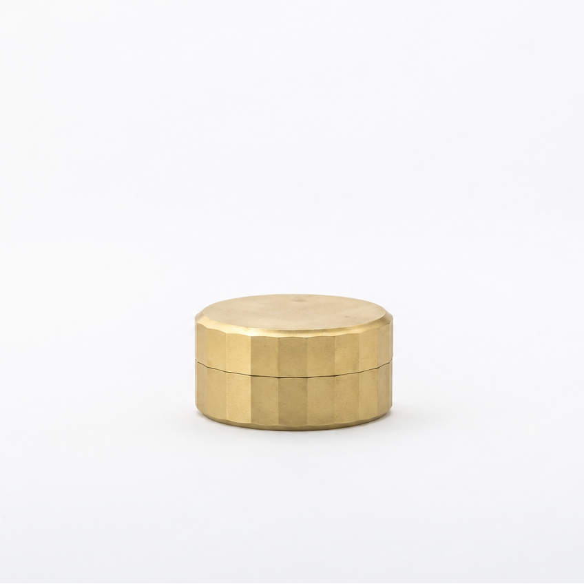 Susumuya Chaten Susumu Tea Caddy (Small)<br>Size: Ø 3.4 in (87 mm) × H 1.6 in (40 mm)  Weight: approx. 13.4 oz (380 g)  Capacity: 1.1 oz (30 g)