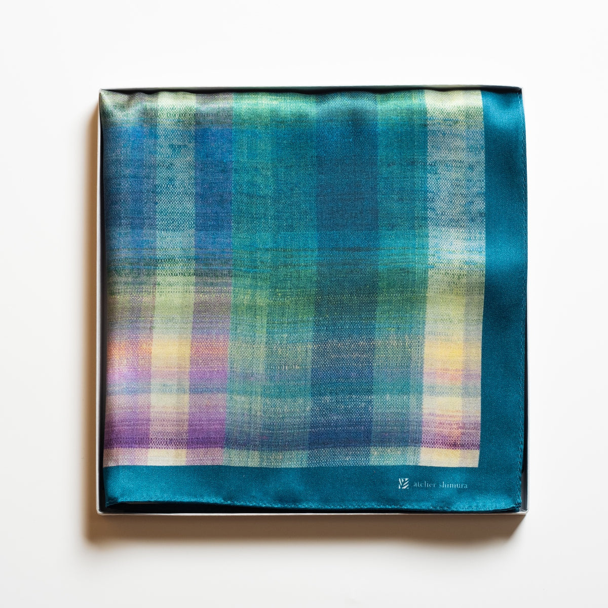 atelier shimura Fukumi Silk Scarf in Odamaki, green