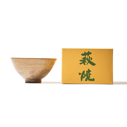 The bowl with brush decoration "Hagiyaki"