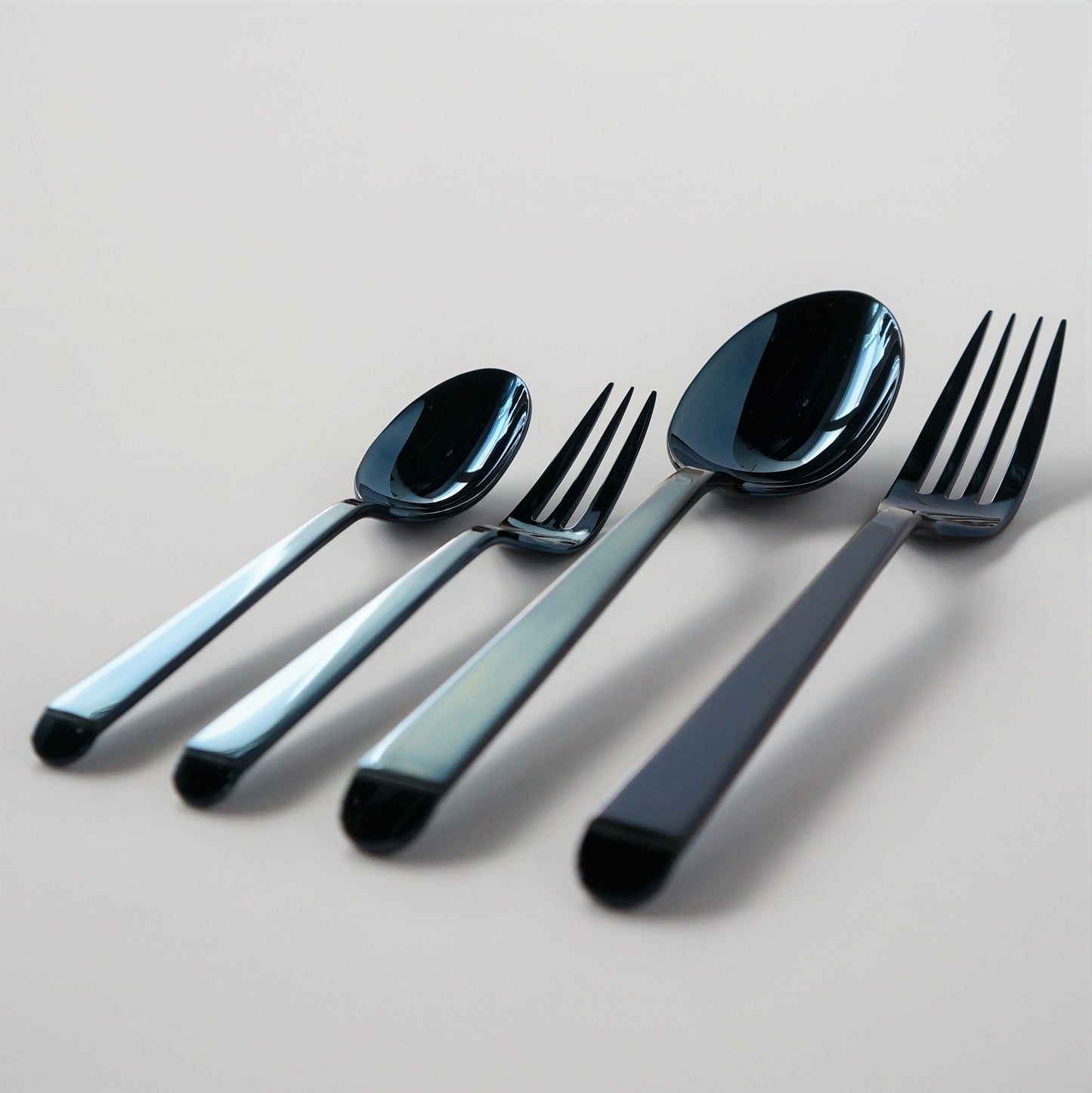 Iridescent Stainless Cutlery Set