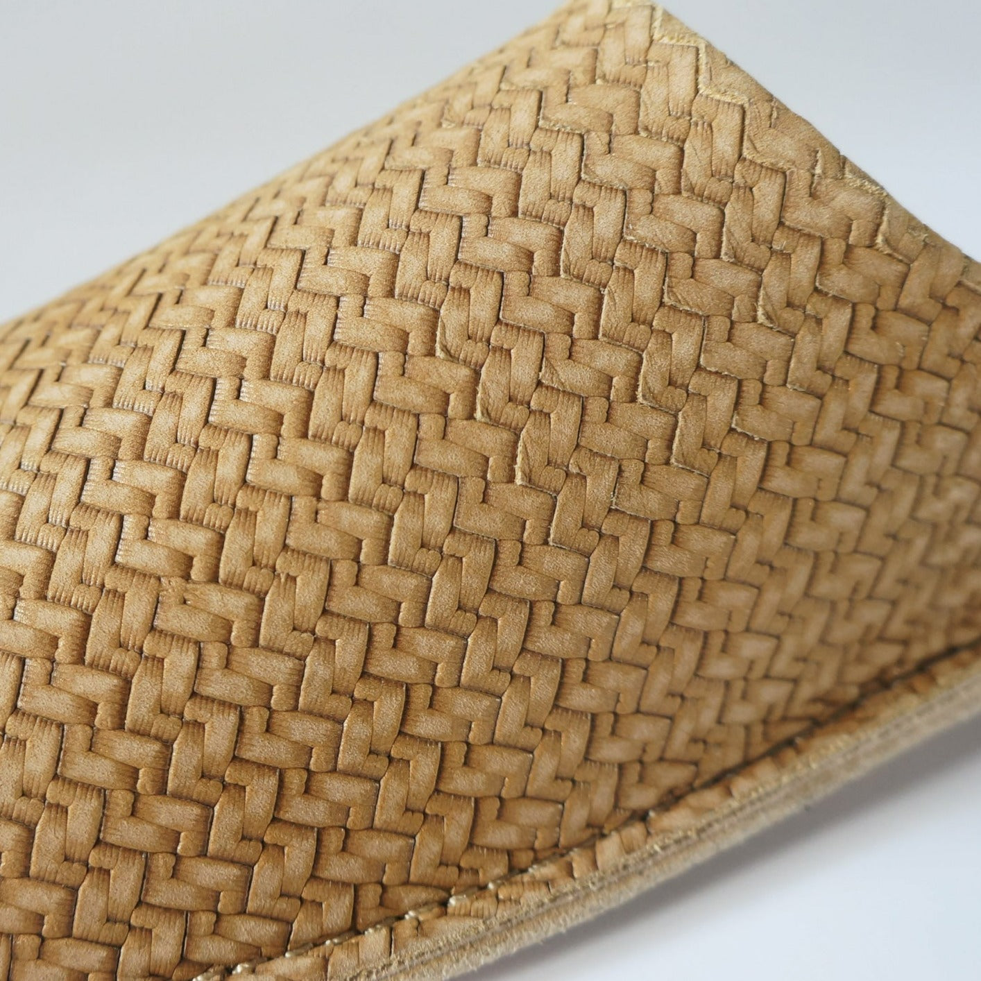 Room shoes "REELA" in Embossed Leather Beige