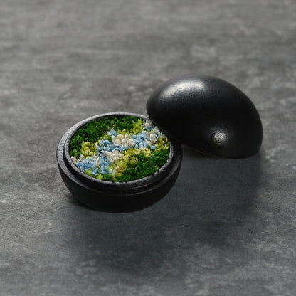 Preserved Flower Art Piece "Hanakogo"