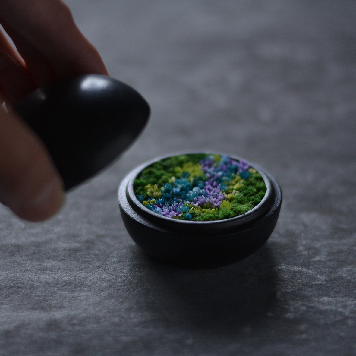 Preserved Flower Art Piece "Hanakogo"
