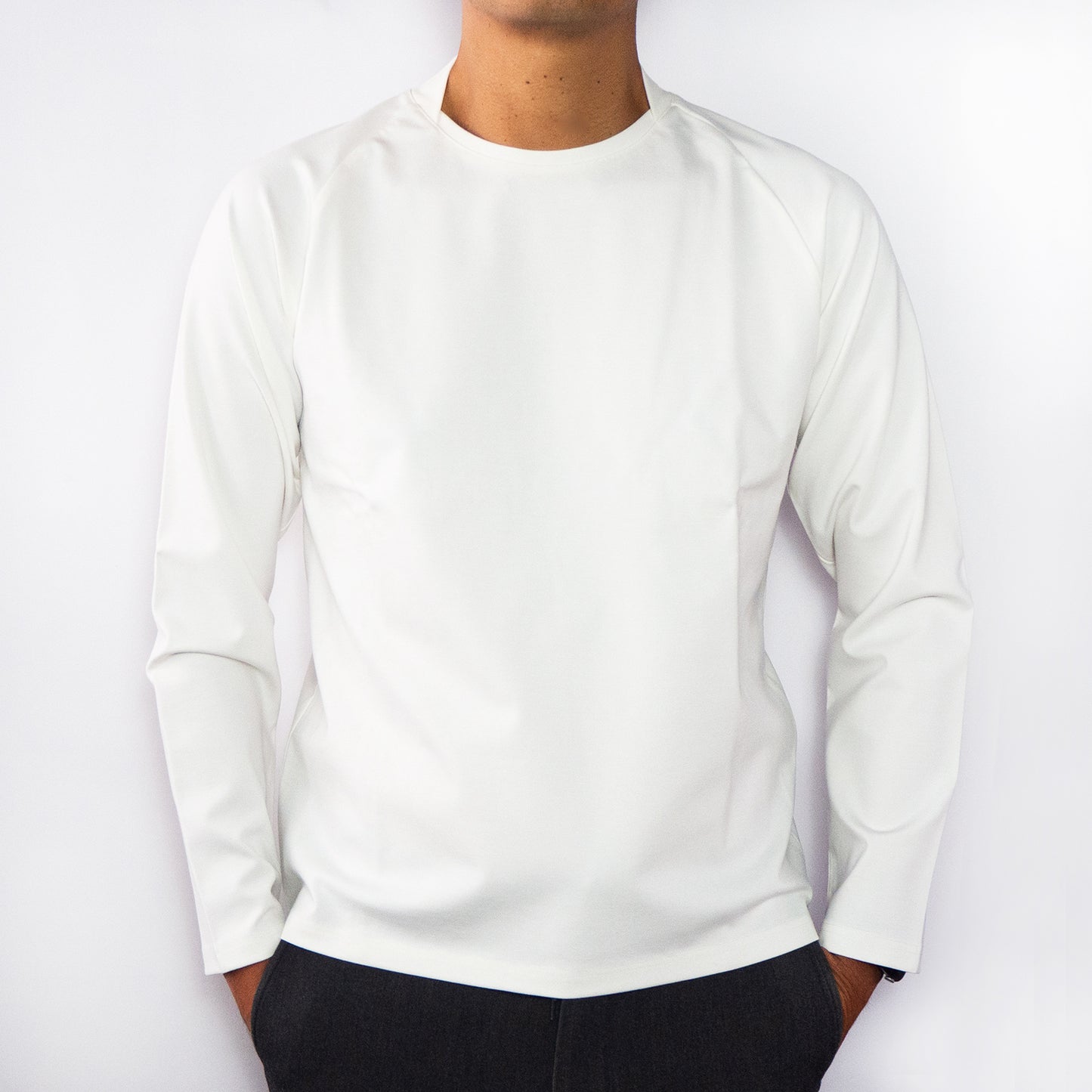 Size M / Model height: 180 cm (5'11")