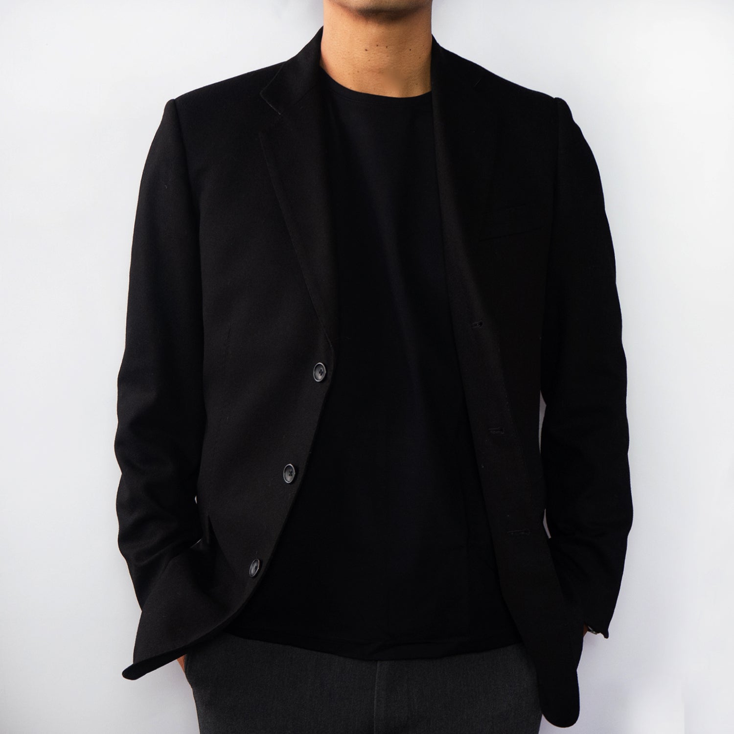 Size L / Model height: 180 cm (5'11")