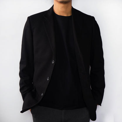 Size L / Model height: 180 cm (5'11")