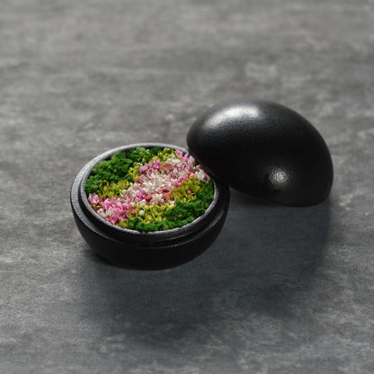 Preserved Flower Art Piece "Hanakogo"