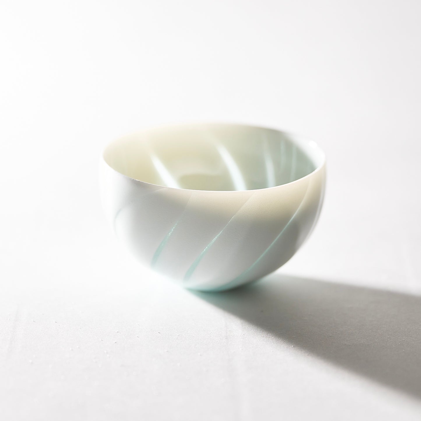 2: width 6.8 x height 3.8 cm