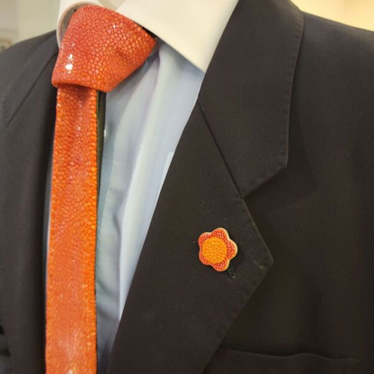 Go-One Stingray Boutonnière<br>On-Body Image