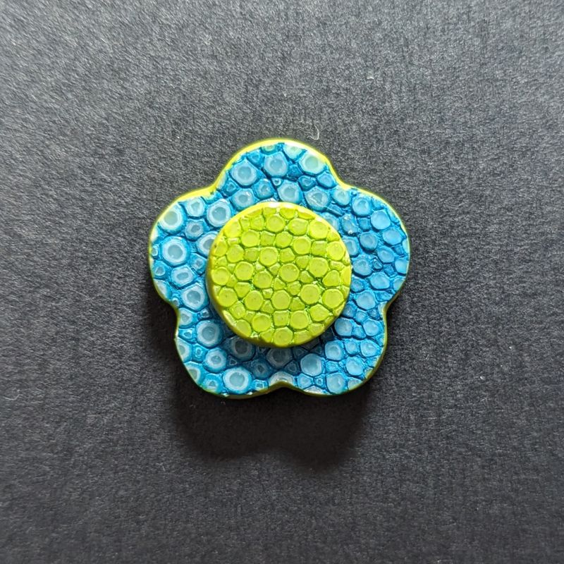 Go-One Stingray Boutonnière<br>Turquoise Blue × Mint Green