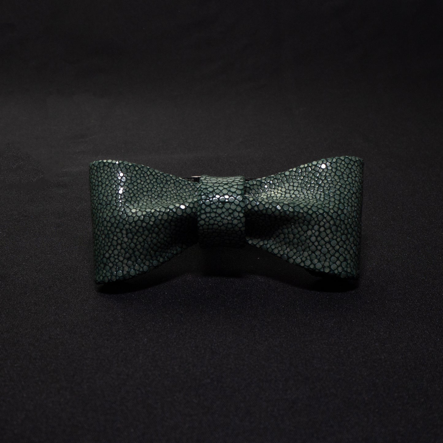 Stingray Bow Tie<br>Green