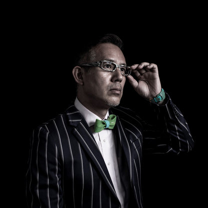 Stingray Bow Tie<br>On-Body Image