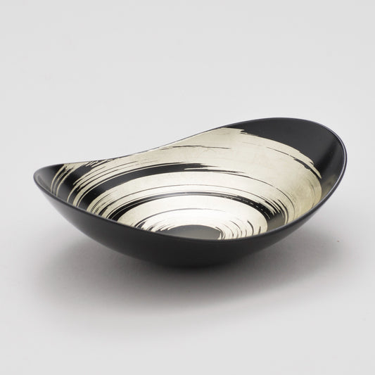 Hakuza Sumikeshi Gold Leaf Oval Bowl<br>Sada-iro / Brushstroke