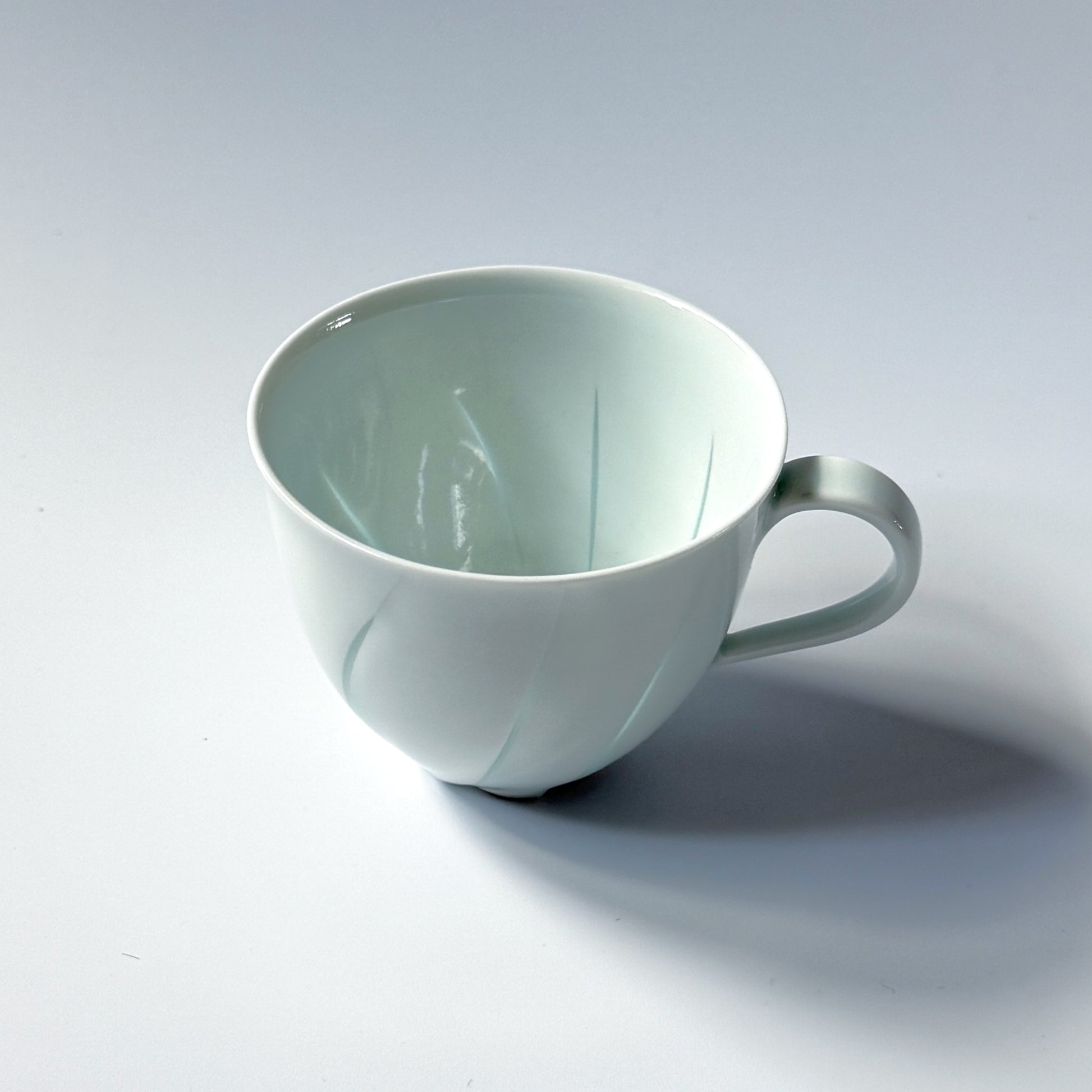 Coffee Cup: Dia. 3.3 × H 2.6 in (85 × 65 mm)