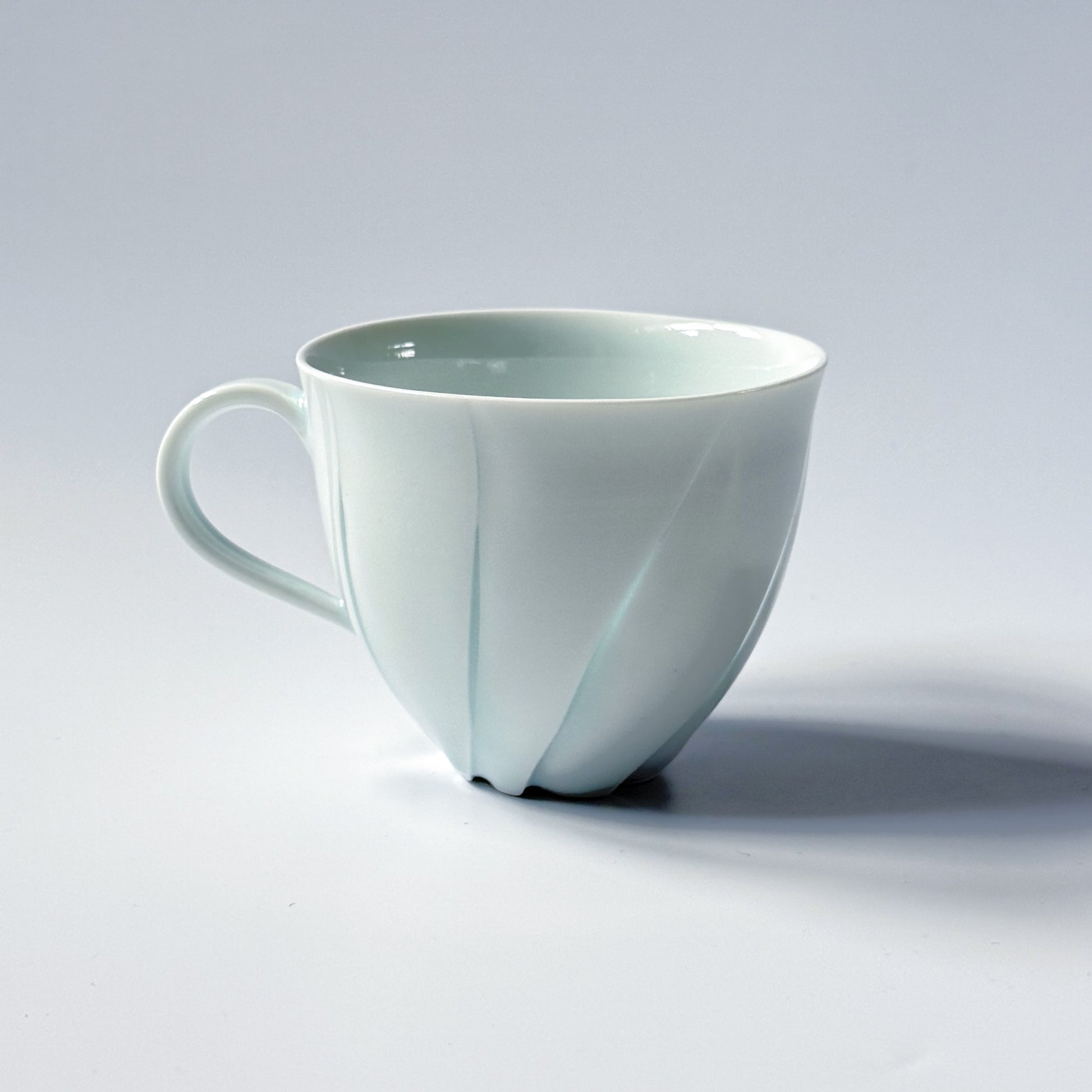 Coffee Cup: Dia. 3.3 × H 2.6 in (85 × 65 mm)