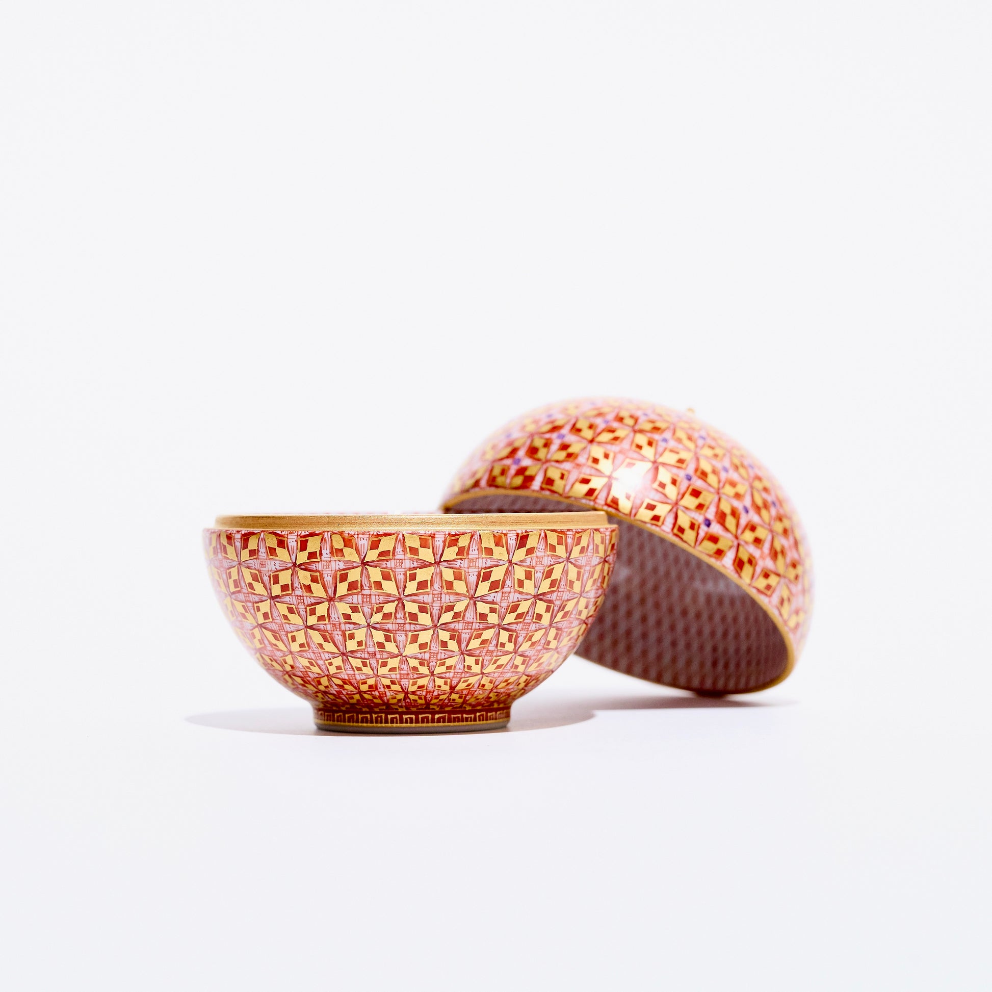 Kazuhiko Komekyu<br>Kutani Ware Porcelain Case