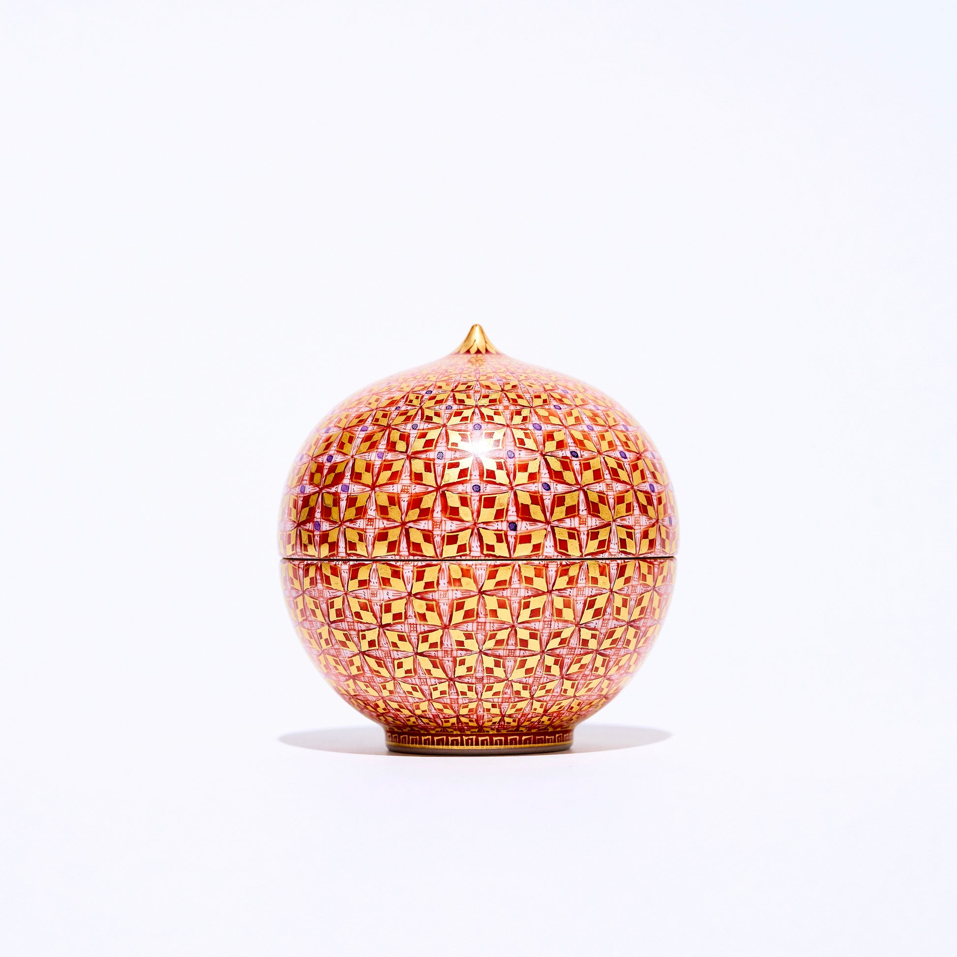 Kazuhiko Komekyu<br>Kutani Ware Porcelain Case