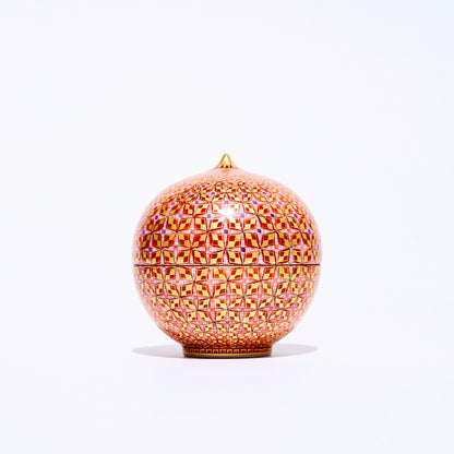 Kazuhiko Komekyu<br>Kutani Ware Porcelain Case