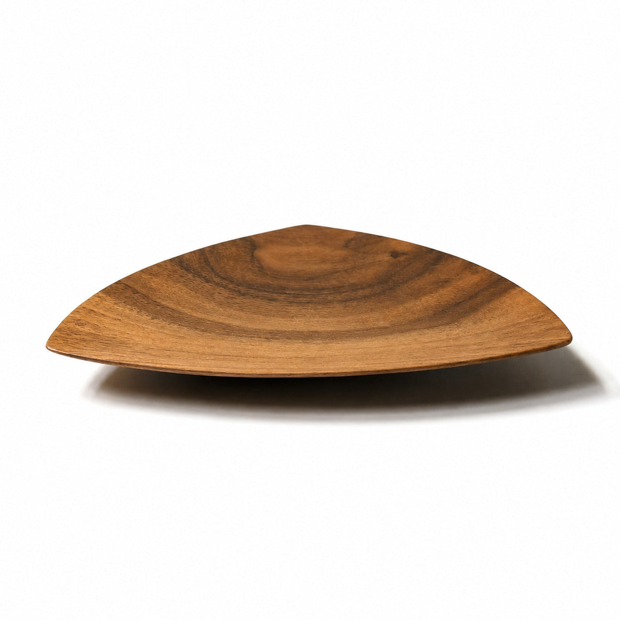 Walnut<br>W 5.7 × D 5.7 × H 0.7 in (145 × 145 × 17 mm)