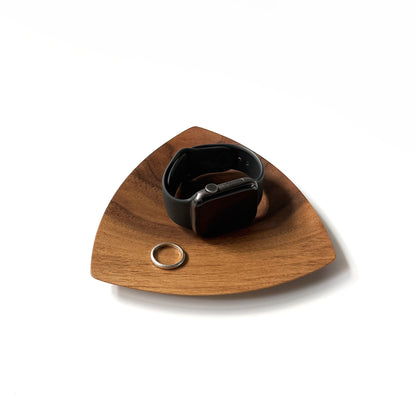 Walnut<br>W 5.7 × D 5.7 × H 0.7 in (145 × 145 × 17 mm)