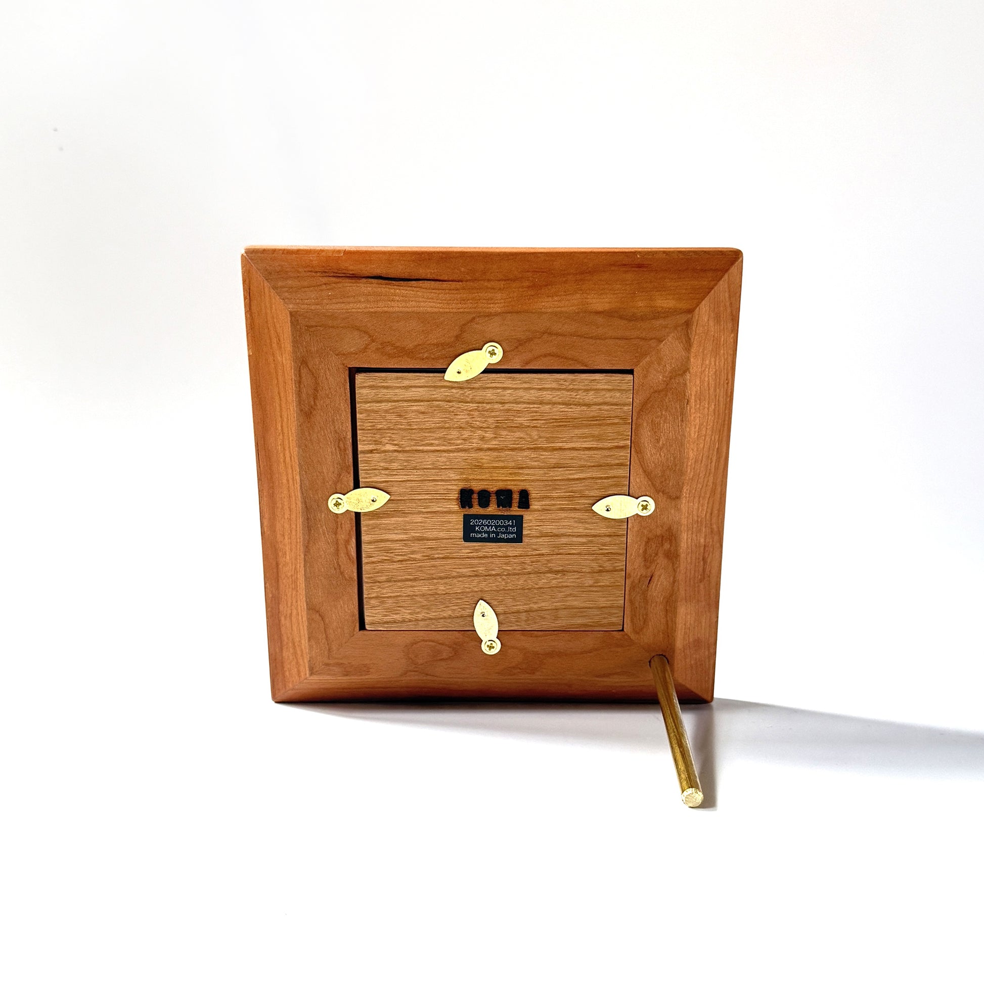 Cherry / square<br>W 6.3 × D 6.3 × H 1.2 in (160 × 160 × 30 mm)