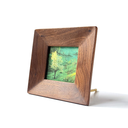 Walnut / square<br>W 6.3 × D 6.3 × H 1.2 in (160 × 160 × 30 mm)