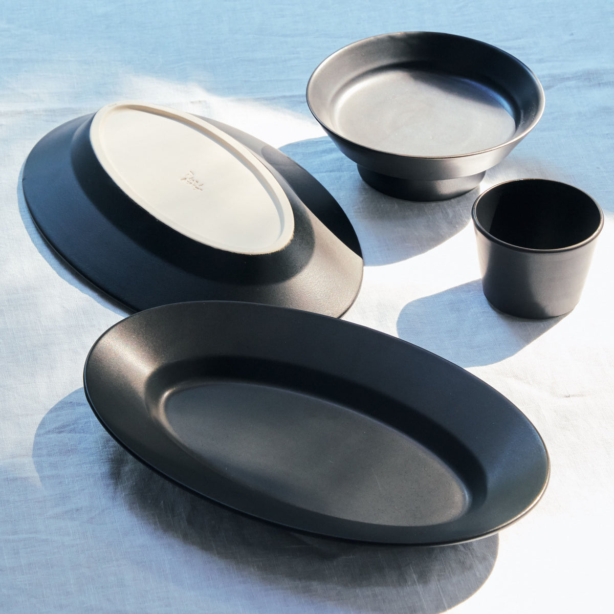 Kuroterasu Oval Plate and Footed Plate