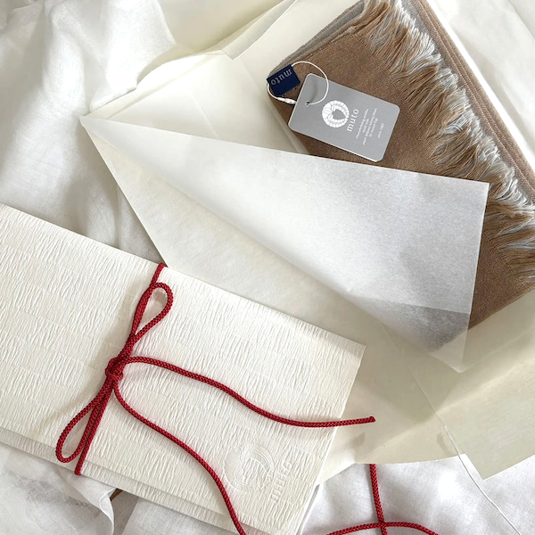 Ultra-Fine Silk Cashmere Stole "Gokusai"　