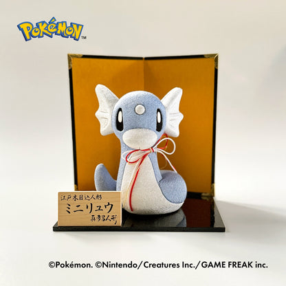 Size (doll) : height (not including ears) 9.5 × width 6.5 × depth 6 cm / 3.7”× 2.6”× 2.4
<br>Width and depth are measured at the center of the bottom.