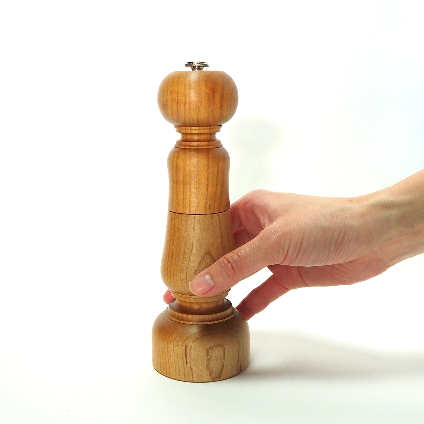 Hechima: Diameter 2.4 in (62 mm) · H 7.3 in (185 mm) / Cherry