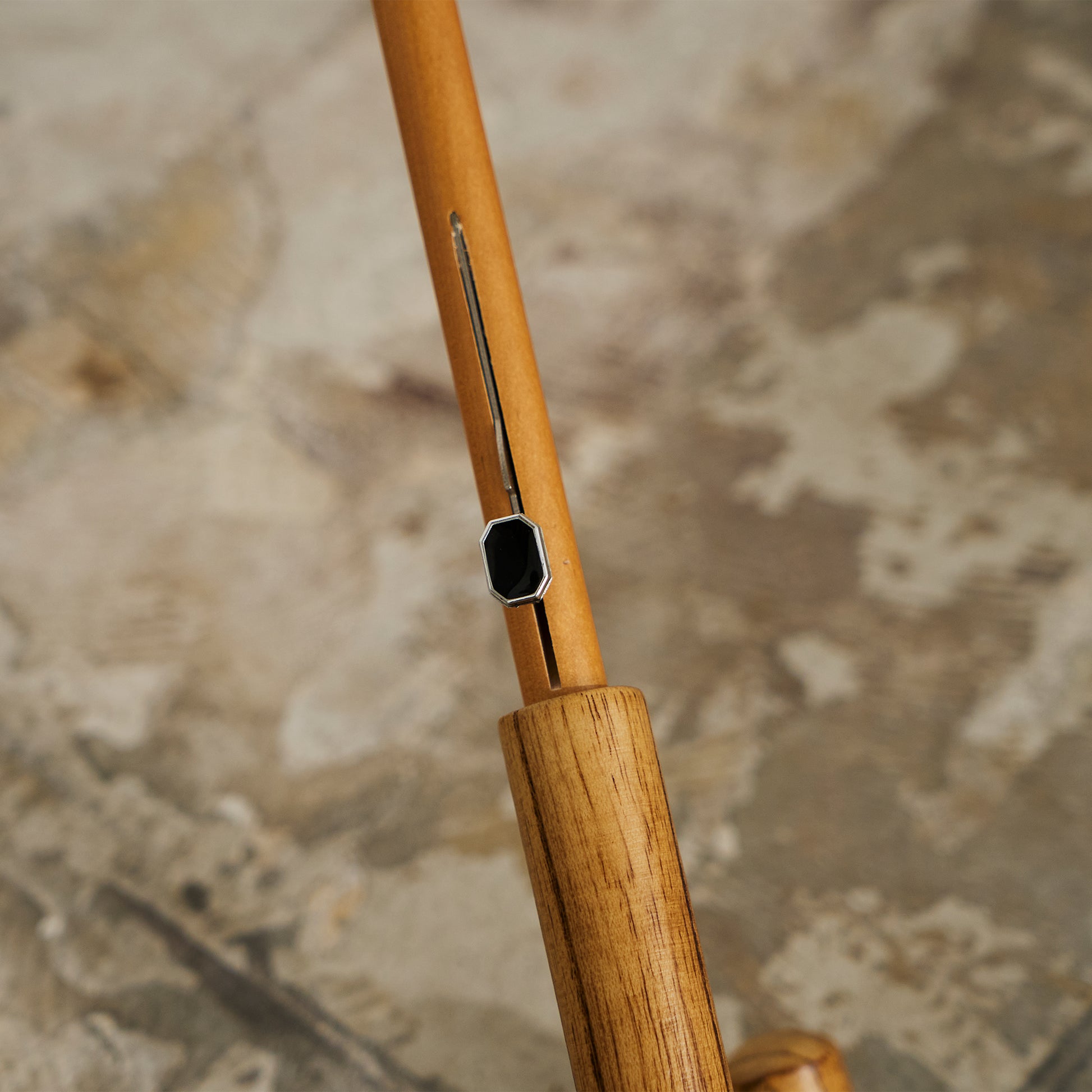 Handle and shaft: natural camellia wood