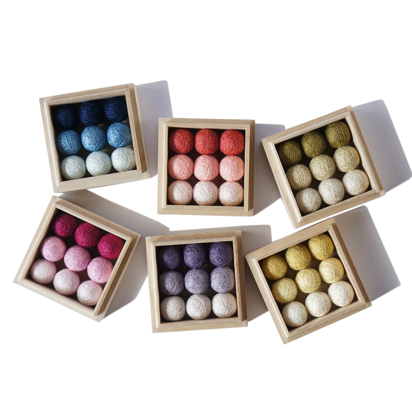 Scented Small Color Gradation "Temari" Box - By Emotion International