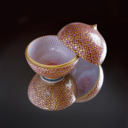 Kazuhiko Komekyu<br>Kutani Ware Porcelain Case